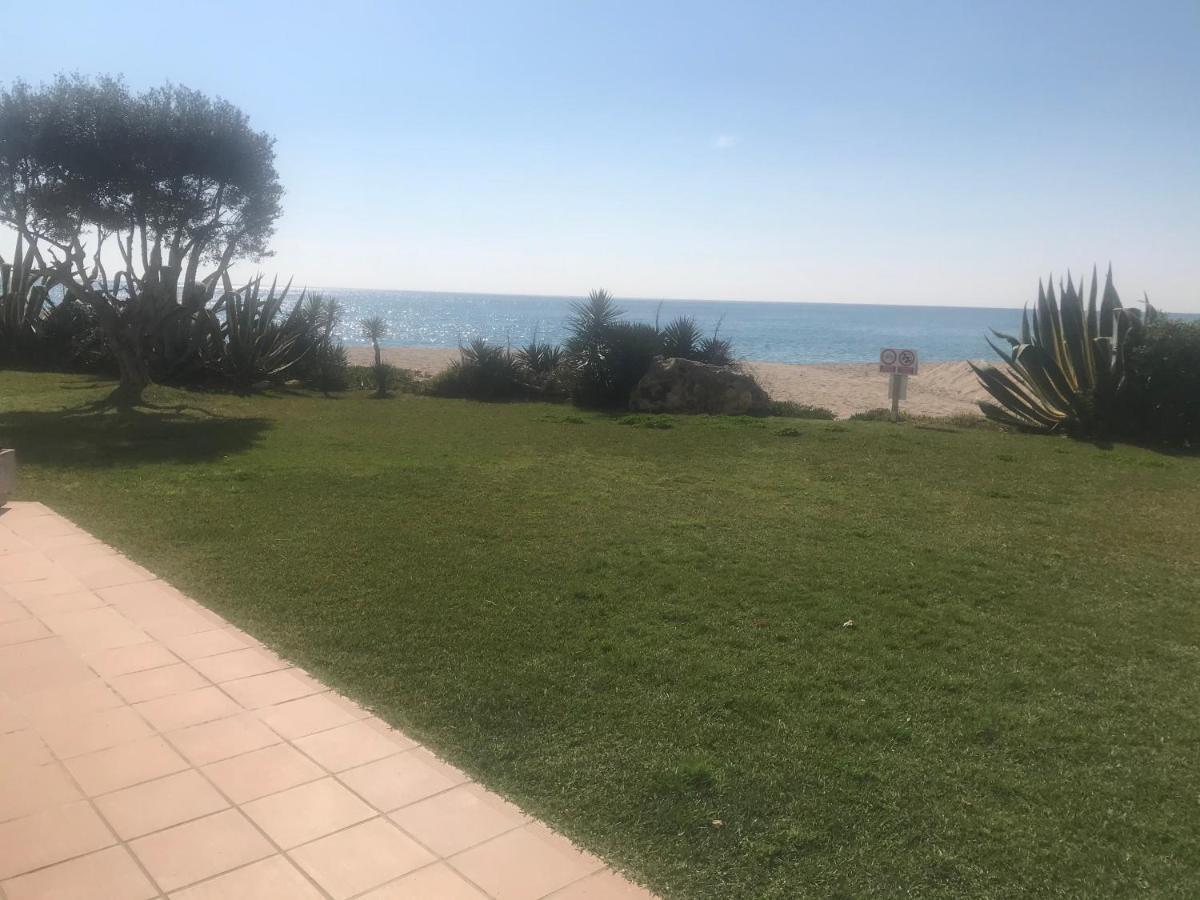 Amazing In Front Of The Sea Apartment كوماروغا المظهر الخارجي الصورة