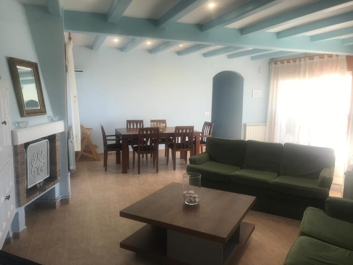 Amazing In Front Of The Sea Apartment كوماروغا المظهر الخارجي الصورة
