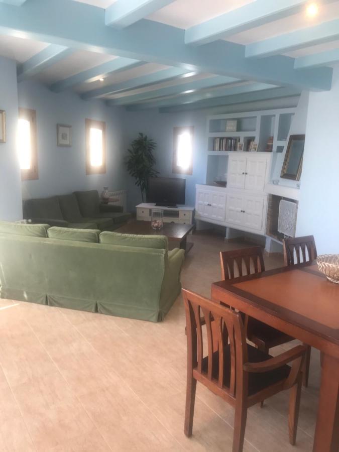 Amazing In Front Of The Sea Apartment كوماروغا المظهر الخارجي الصورة