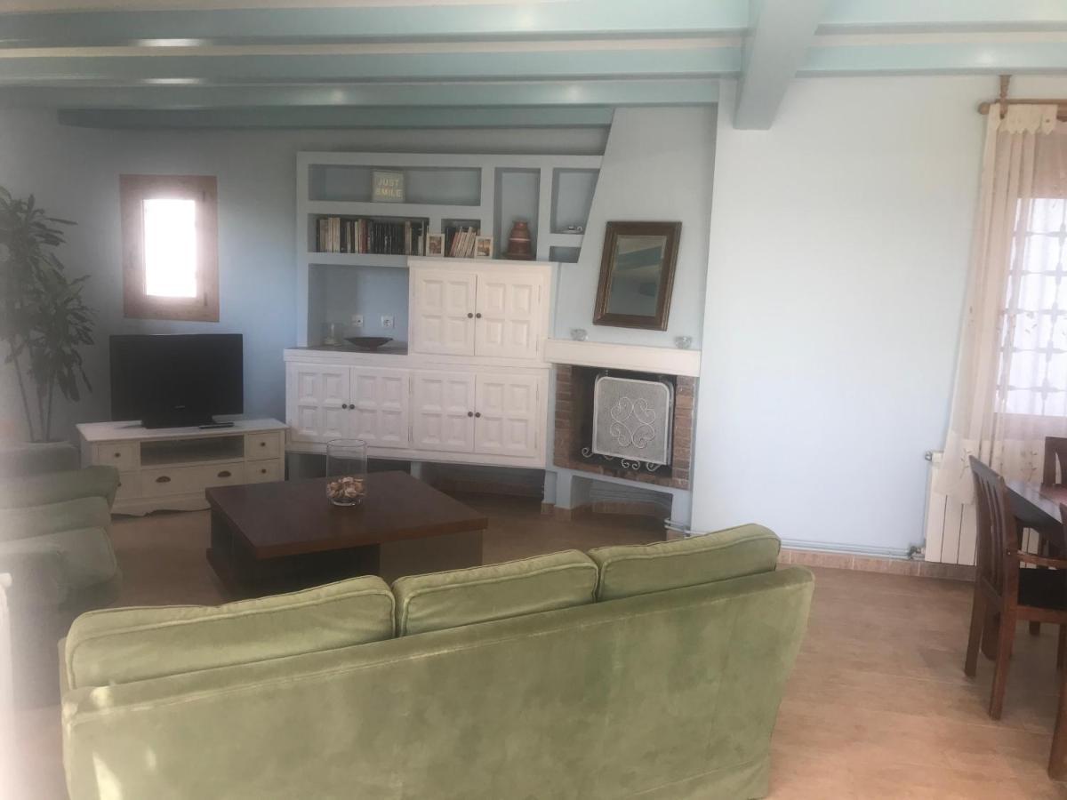 Amazing In Front Of The Sea Apartment كوماروغا المظهر الخارجي الصورة